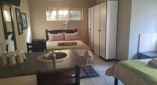Citrusdal Guest Rooms, Buchen Sie Pension Citrusdal Cederberg
