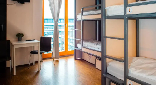 Кровать в общем номере (женский номер) St Christophers Inn Berlin - Mitte