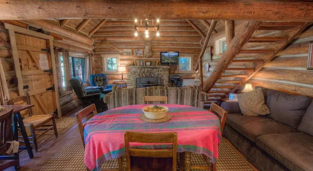 Zephyr Cabin home, 预订 酒店 西风湾 内华达州
