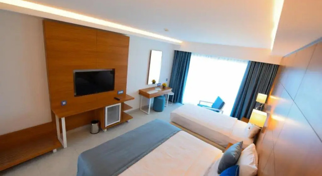 Номер Large с видом на море INFINITY BY YELKEN AQUAPARK&RESORTS KUŞADASI