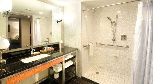 Двухместный номер Standard Crowne Plaza Princeton - Conference Center by IHG