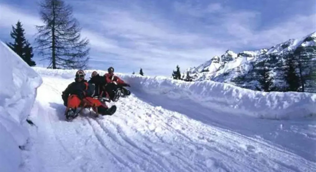 Haus Marco, Rezerwuj Hotel Hotele w Tyrol z parkingiem, Parking