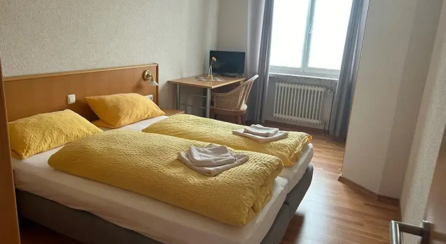 Gasthaus & Metzgerei Besenhardt, Varaa Matkakoti Hotellit Baijeri pysäköinnillä, Pysäköinti