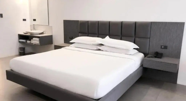 Люкс с видом на бассейн Winds Boutique Hotel