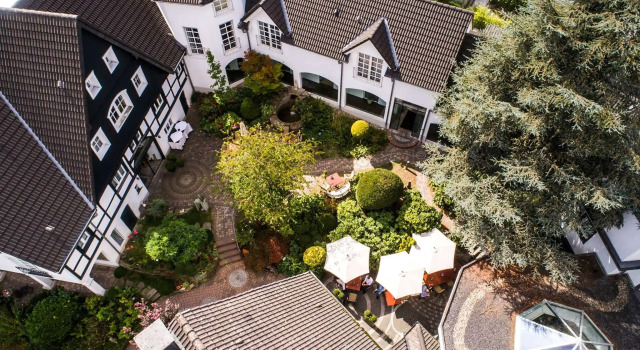Romantik Hotel Neuhaus, Забронировать Отель Изерлон Зауэрланд