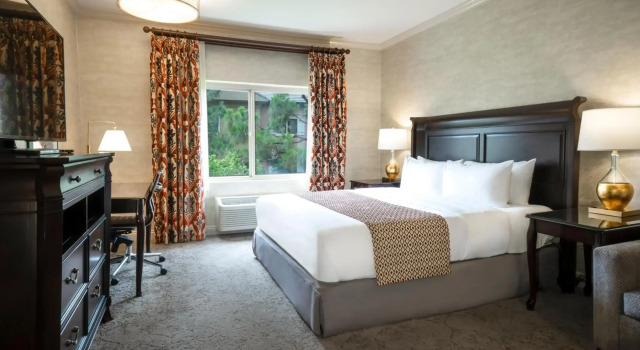 Ayres Hotel Costa Mesa/Newport Beach