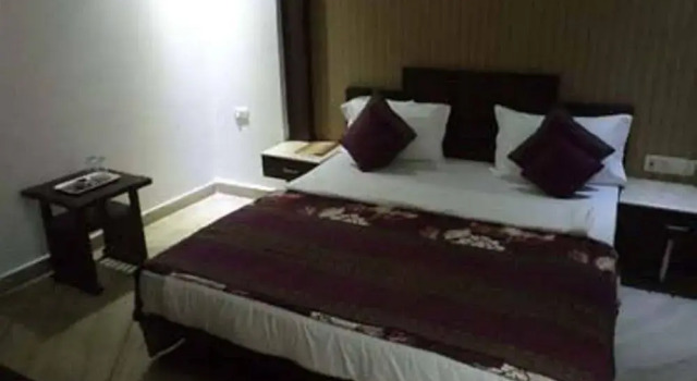 Hotel JP Inn, Забронировать Отель Пахар-Ганж Нью-Дели, рядом с Рынок Садар-Базар
