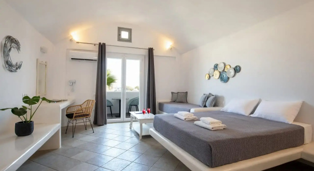 Трёхместный номер Superior Sea View Bay Hotel Santorini