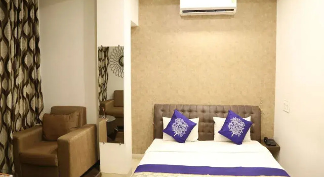 OYO 9953 Hotel Alankar