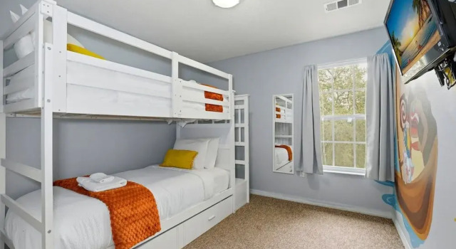 Bright & Spacious 3-bedroom Home in Emerald Island Resort With Themed Room & Balcony