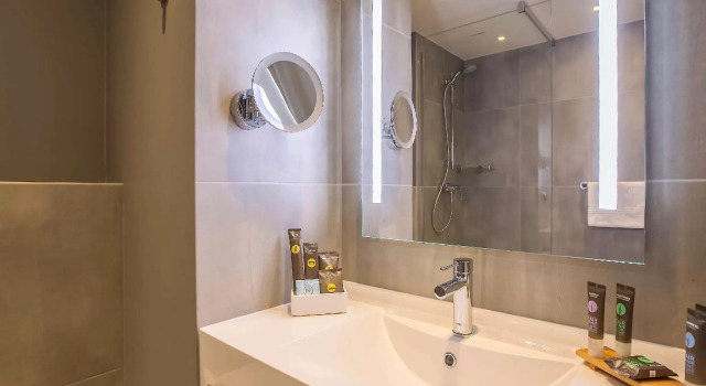 Двухместный номер Superior Novotel Wrocław Centrum