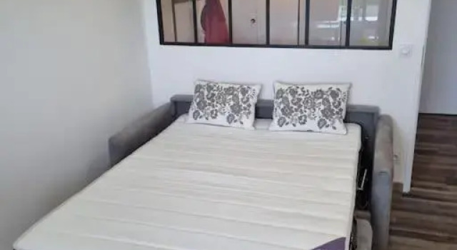 Appartement tout confort entierement renove piscine wifi parking, Book Apartment Hotels in Camargue with a Pool, Swimming Pool