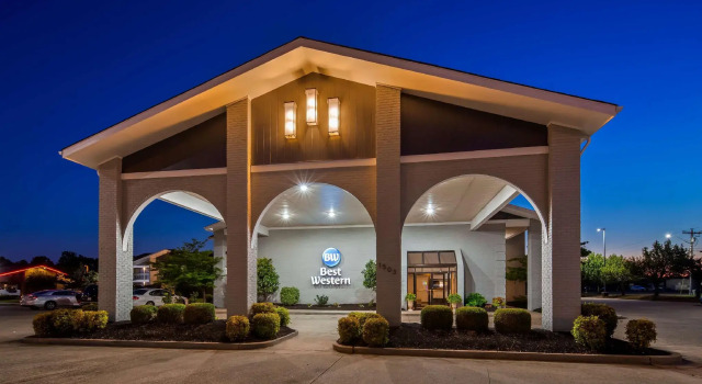 Четырёхместный номер Standard Best Western University Inn