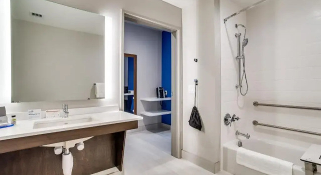 Номер Standard Holiday Inn Express & Suites - Denton South by IHG