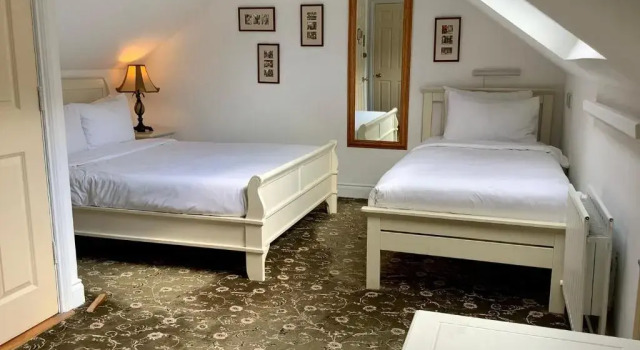 Трёхместный номер Standard The Gallery B&B, the Glen, Kinsale ,County Cork