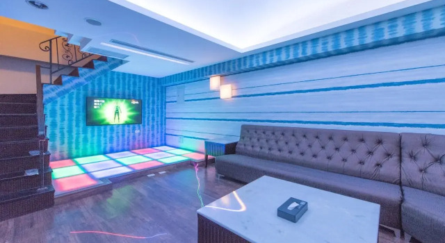 All Fun Business Hotel