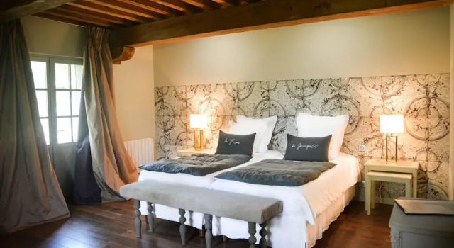 La Ferme De Gringalet, Rezervovat Hotel Hotely v Ain s parkováním, Parkování