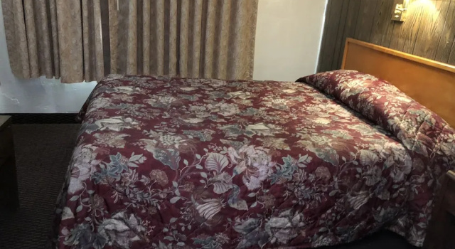 Трёхместный номер Standard Sun N Snow Hotel