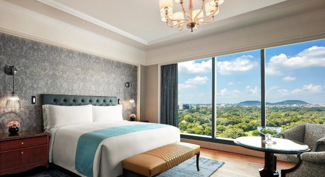 Двухместный номер Deluxe с видом на поле для гольфа The Ritz-Carlton, Pune