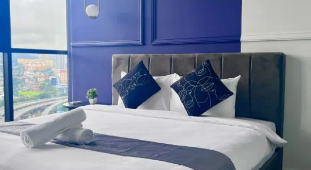 Люкс с видом на город Scarletz Luxury Suites KLCC
