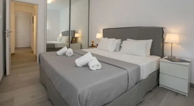 Beautiful apartment near Acropolis by GHH, Забронировать Апартаменты/квартира Неос-Космос Афины, рядом с Холм Филопаппос