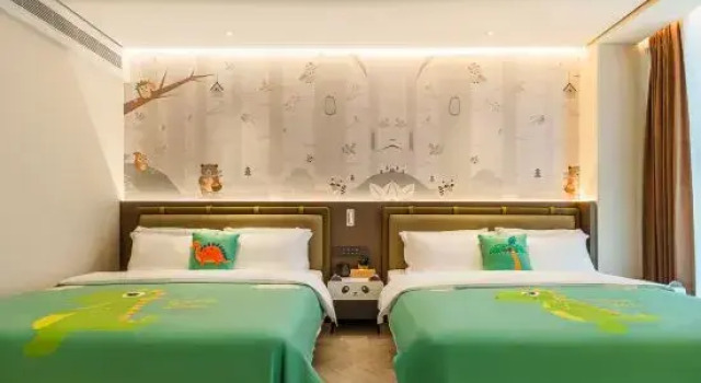 Люкс Panda sleepy Hotel  (chengdu Panda Base)