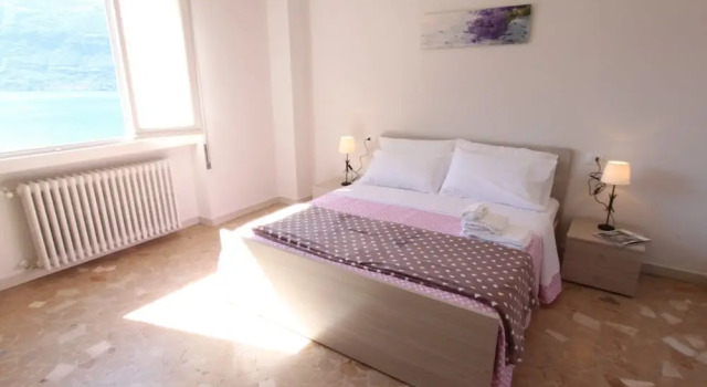 Апартаменты с 2 комнатами с балконом Sole Apartment