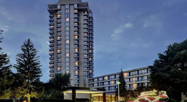Crowne Plaza Toronto North York Hotel
