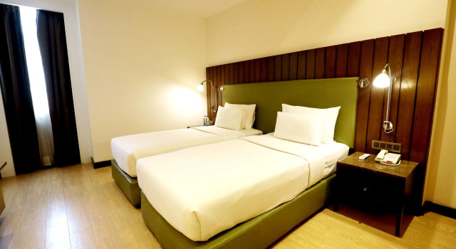 Country Inn & Suites by Carlson Jalandhar City, Varaa Hotelli Hotellit Punjab pysäköinnillä, Pysäköinti