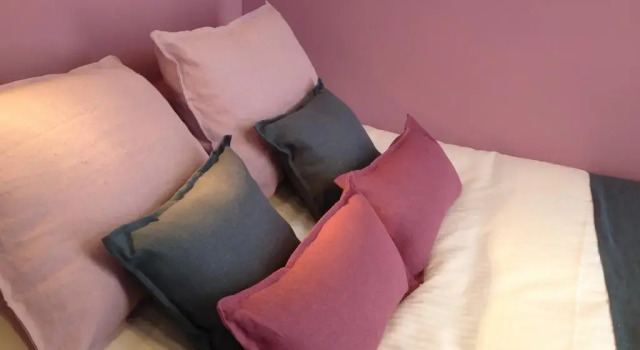 Ma Chambre à Lyon, Rezerwuj Hotel Lyon Rhône, w pobliżu Cuire Metro Station