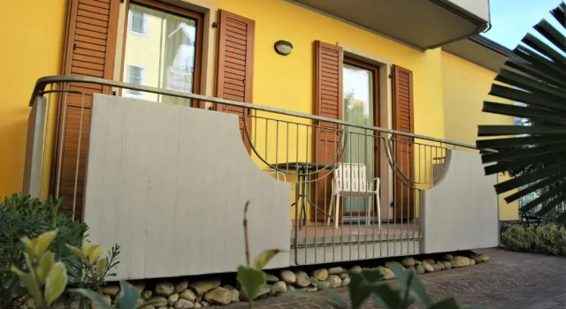 Casa Vacanze Arcobaleno, Забронировать Отель Отели Alto Garda e Ledro с парковкой, Парковка