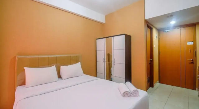 Homey and Simply Studio Apartment at Margonda Residence 5