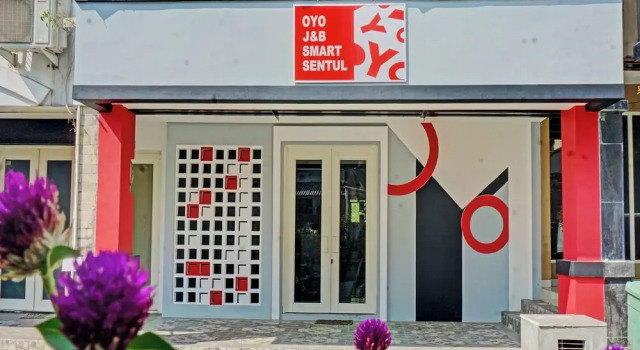 Capital O 92765 J&b Smart Sentul, Book Guesthouse Babakan Madang West Java