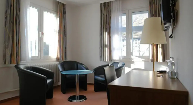 Трёхместный номер Standard Parkhotel Goldlinde