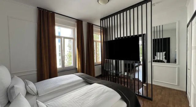 HLH - Luxus Familiensuite mit Terrasse