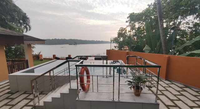 Вилла с балконом Fragrant Nature Backwater Resort & Ayurveda Spa Kollam