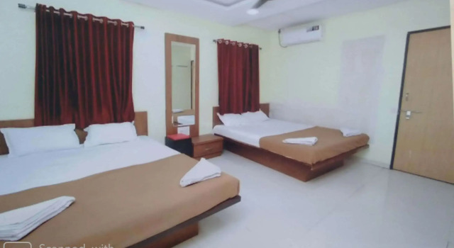 Номер Standard Rajhuns Deluxe Lodging