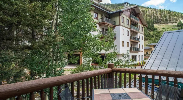 Номер Standard с 2 комнатами Alpine Village Suites