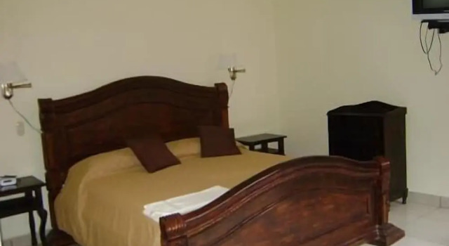 Hotel Real Granada, Rezerwuj Hotel Hotele w Granada Region z parkingiem, Parking
