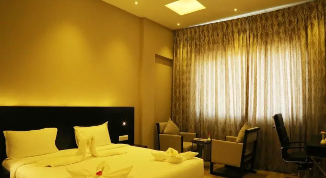 Двухместный номер Deluxe Hotel Queens Inn Velankanni