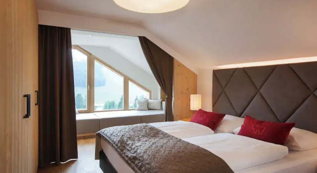 Люкс с балконом Almwellness Hotel Pierer