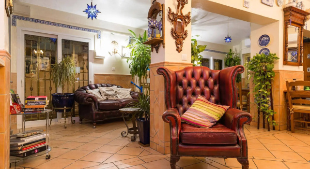 Guadalupe Hostal By Torremolinos On-line, Забронировать Хостел Торремолинос Коста-дель-Соль, рядом с Аквалэнд Торремолинос