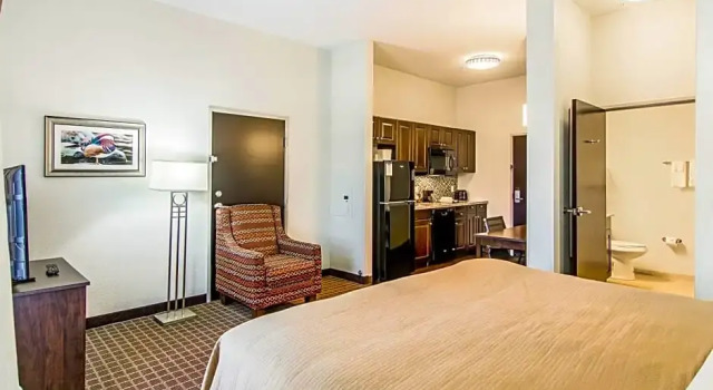 Двухместный люкс Mainstay Suites