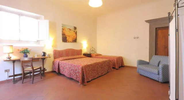 Трёхместный номер Standard Hotel Bavaria