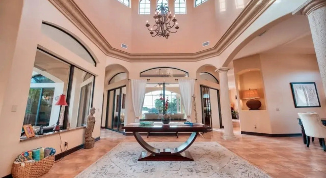 Villa Bellagio, Book Villa Villaer i Florida, Villa