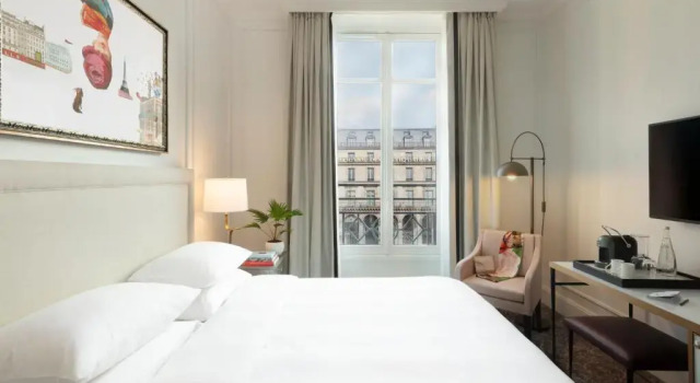 Двухместный номер Deluxe с красивым видом из окна Hôtel du Louvre, in The Unbound Collection by Hyatt