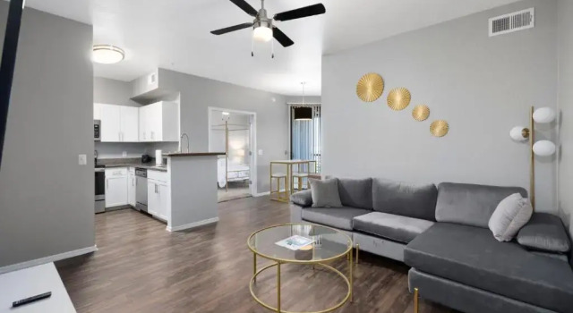 Апартаменты Luxury Mountain View 2BR with balcony located in Scottsdale