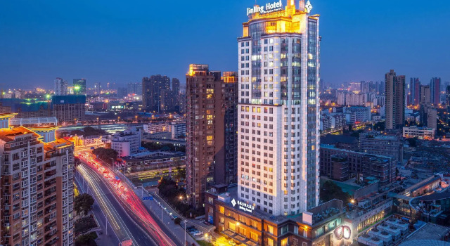 Двухместный номер Executive с красивым видом из окна Jinling Hotel Wuxi