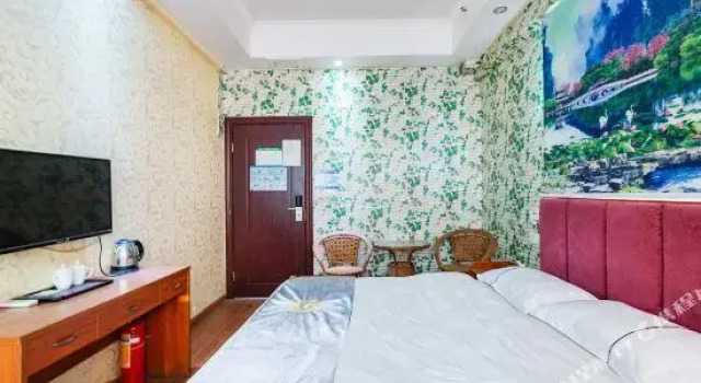Guangfei Huishang 168 Hotel (Wanyuecheng Store, Guanlan People's Park, Shenzhen)