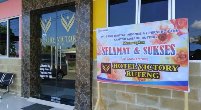 Victory Hotel, Забронировать Отель Рутенг провинция Восточная Нуса-Тенгара